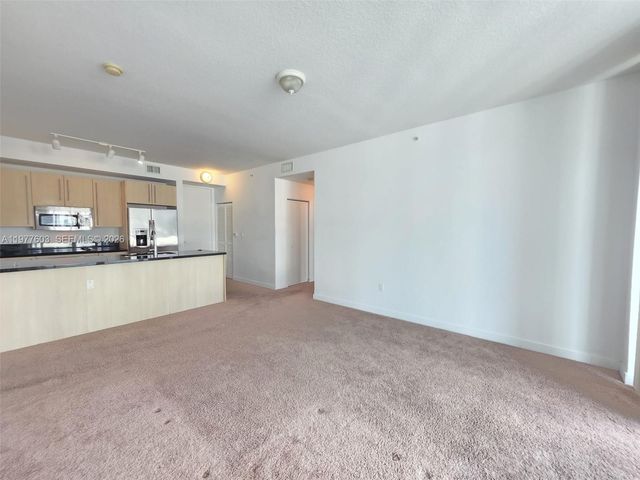 1111 SW 1st Ave 1823-N, Miami, FL 33130