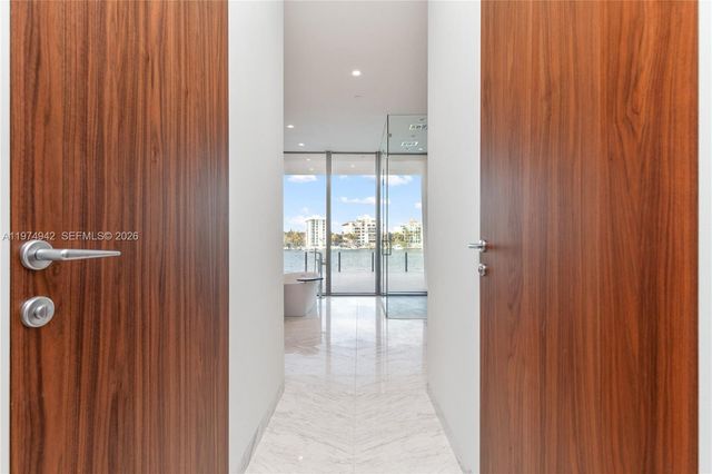 5 Grove Isle Dr S201, Miami, FL 33133