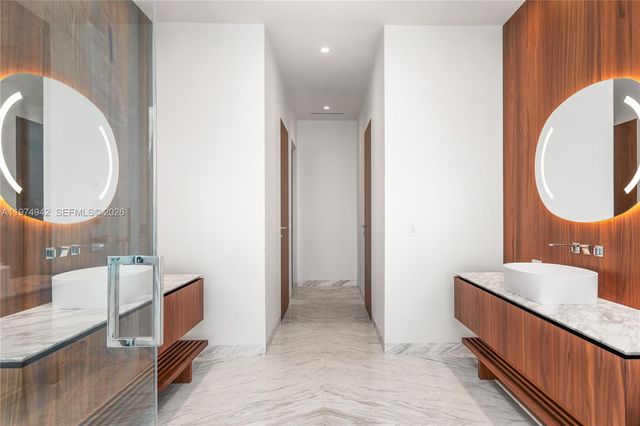 5 Grove Isle Dr S201, Miami, FL 33133