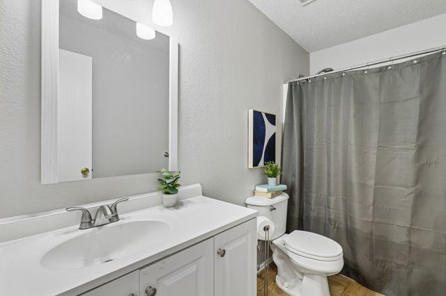 2224 Chestnut Drive, Little Elm, TX 75068