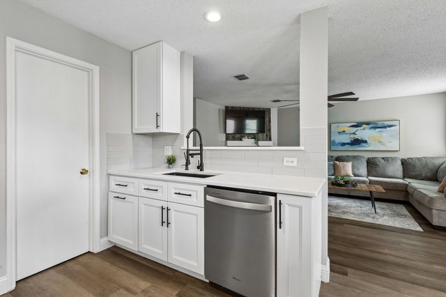 2224 Chestnut Drive, Little Elm, TX 75068