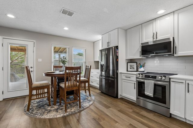 2224 Chestnut Drive, Little Elm, TX 75068