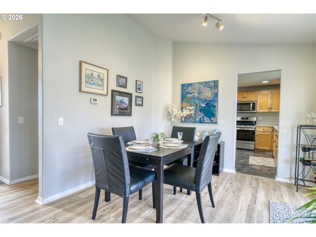 34385 HERON MEADOWS Dr, Scappoose, OR 97056