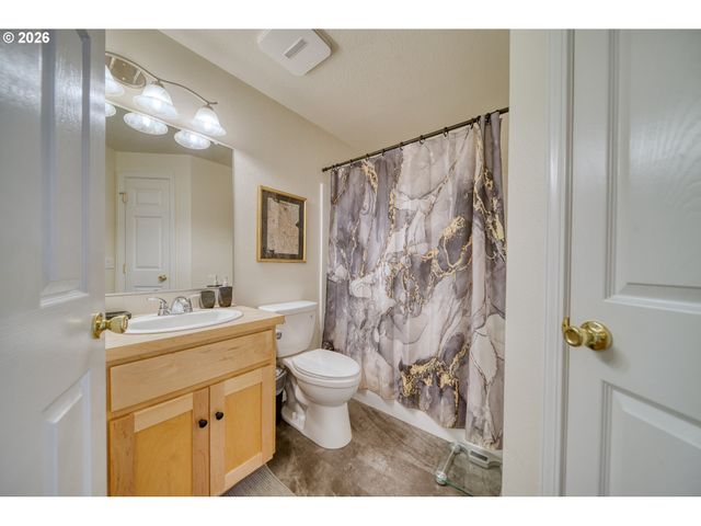 34385 HERON MEADOWS Dr, Scappoose, OR 97056