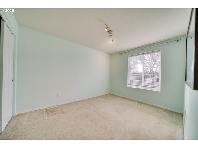 34385 HERON MEADOWS Dr, Scappoose, OR 97056