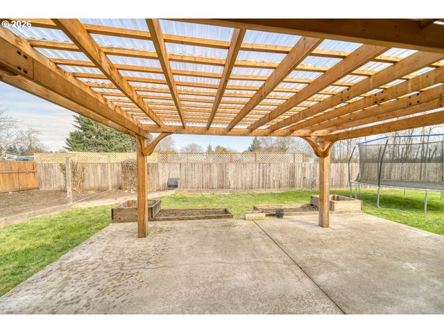 34385 HERON MEADOWS Dr, Scappoose, OR 97056