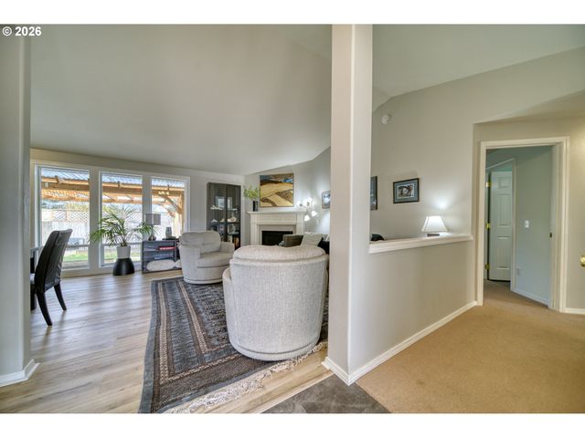 34385 HERON MEADOWS Dr, Scappoose, OR 97056