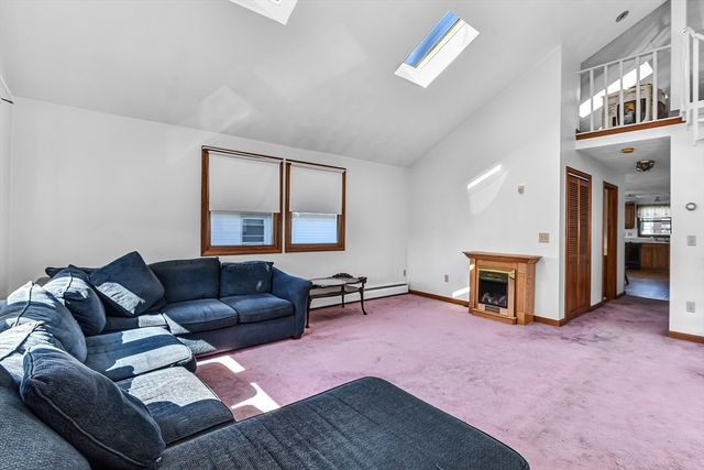 6-8 Christina Cir., Everett, MA 02149