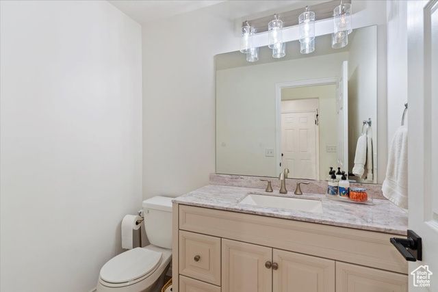 951 CENTERVILLE COMMONS WAY, Centerville, UT 84014