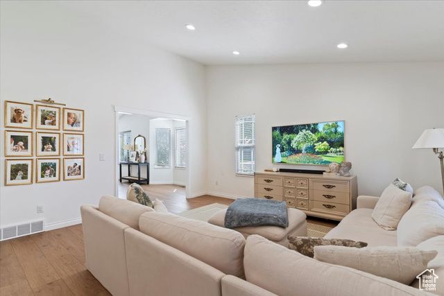 951 CENTERVILLE COMMONS WAY, Centerville, UT 84014