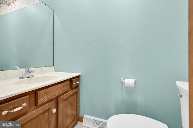 5057 VALLEY VIEW RD, Mohnton, PA 19540