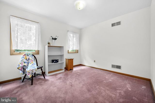 5057 VALLEY VIEW RD, Mohnton, PA 19540