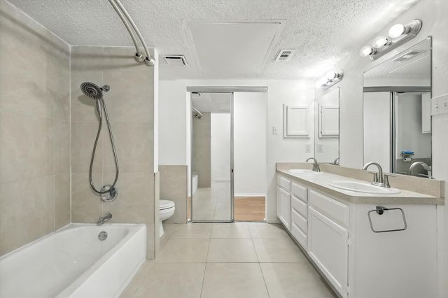 5550 Spring Valley Road D22, Dallas, TX 75254