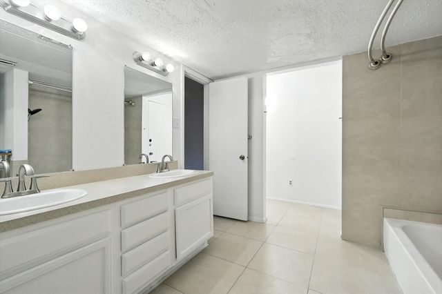 5550 Spring Valley Road D22, Dallas, TX 75254