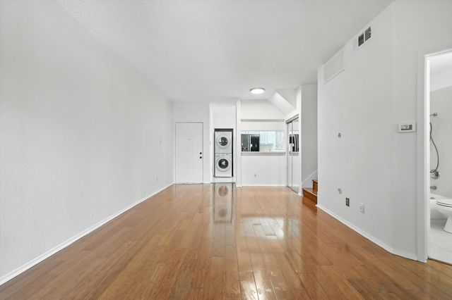 5550 Spring Valley Road D22, Dallas, TX 75254
