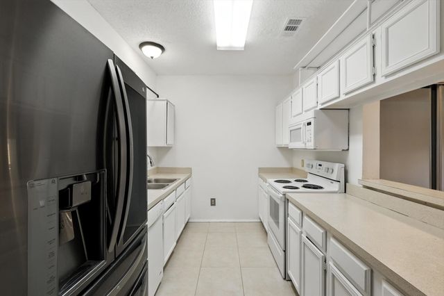 5550 Spring Valley Road D22, Dallas, TX 75254