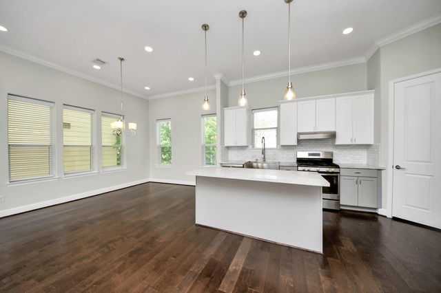 1716 Stuart Street, Houston, TX 77004