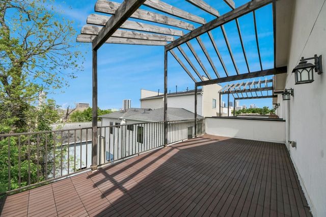 1716 Stuart Street, Houston, TX 77004