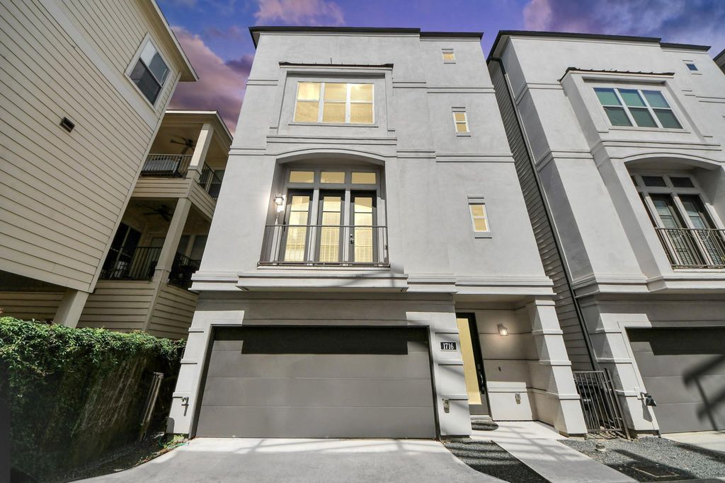 1716 Stuart Street, Houston, TX 77004