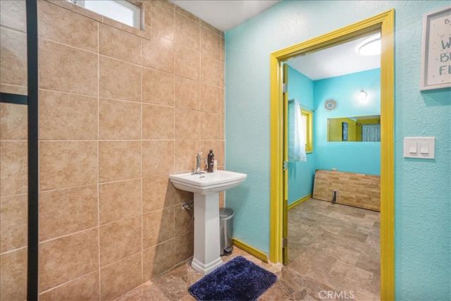 15880 La Vida Drive, Palm Springs, CA 92262