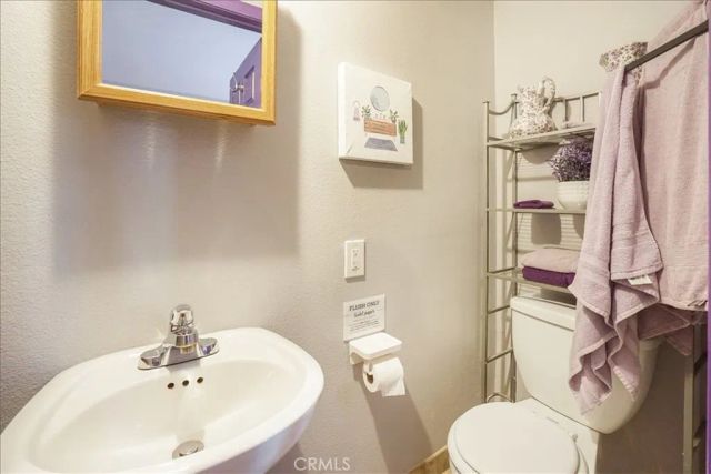 15880 La Vida Drive, Palm Springs, CA 92262