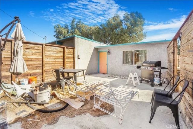 15880 La Vida Drive, Palm Springs, CA 92262