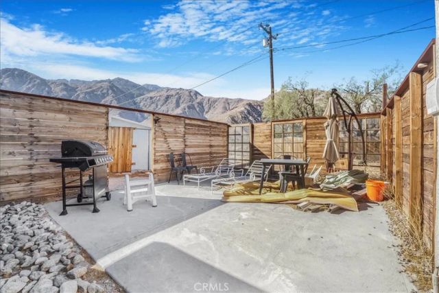 15880 La Vida Drive, Palm Springs, CA 92262