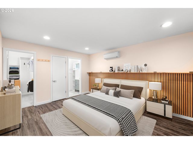 4594 Sw CALDEW St A, Portland, OR 97219