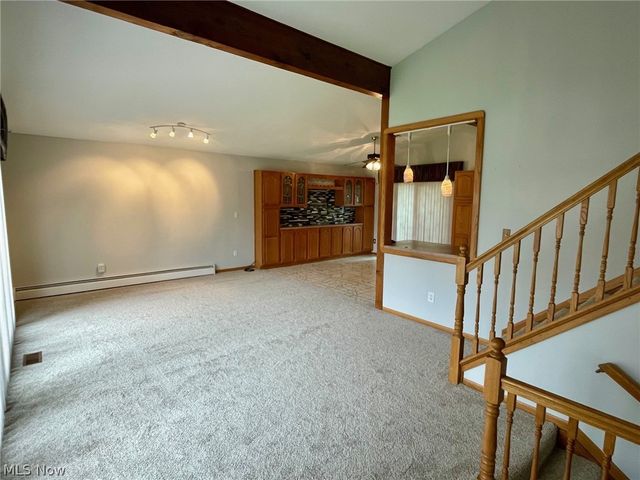 37518 Arlington Drive, Willoughby, OH 44094