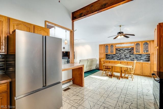 37518 Arlington Drive, Willoughby, OH 44094