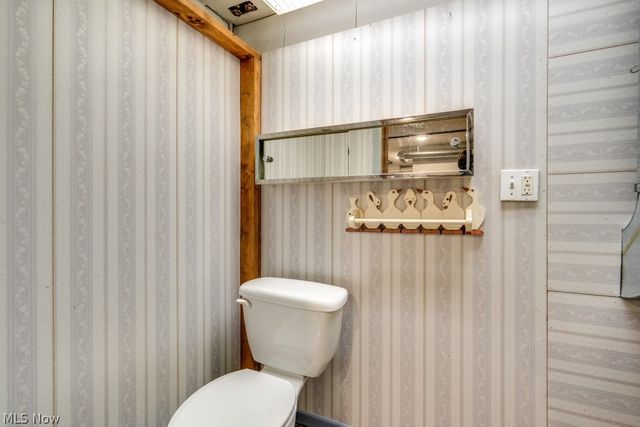 37518 Arlington Drive, Willoughby, OH 44094