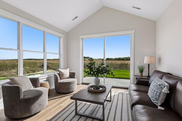 1004 Turner Lane, New Richmond, WI 54017