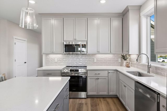 1004 Turner Lane, New Richmond, WI 54017