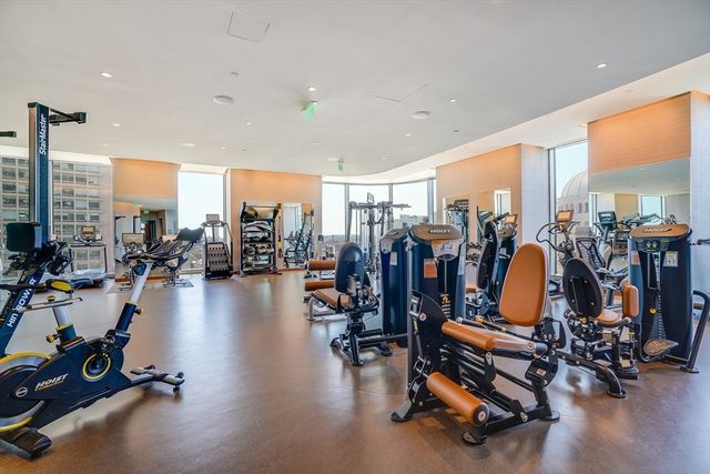 1 Dalton Street 4504, Boston, MA 02115