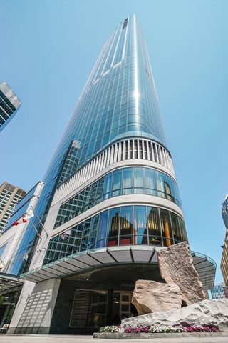 1 Dalton Street 4504, Boston, MA 02115