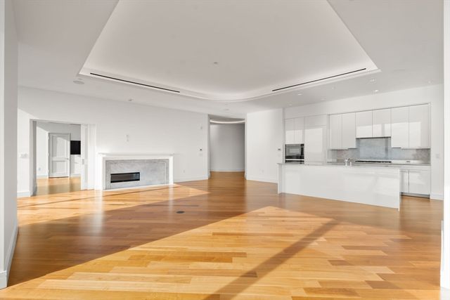 1 Dalton Street 4504, Boston, MA 02115