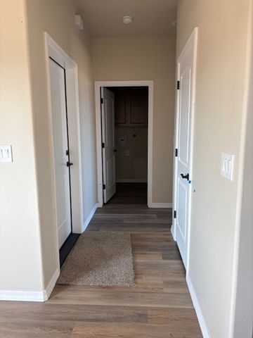 6676 W Rosario Court, Golden Valley, AZ 86413