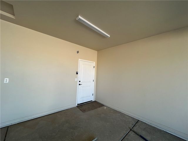 6676 W Rosario Court, Golden Valley, AZ 86413