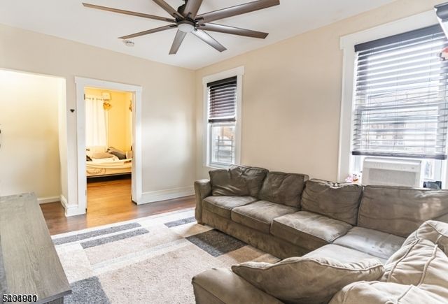 74 Smith St, Newark City, NJ 07106