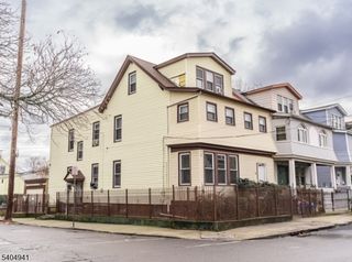 74 Smith St, Newark City, NJ 07106