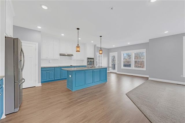 868 265 Road, Knob Noster, MO 65336