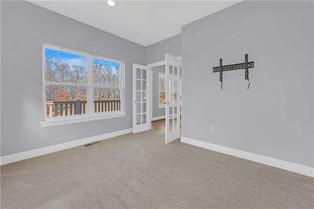 868 265 Road, Knob Noster, MO 65336