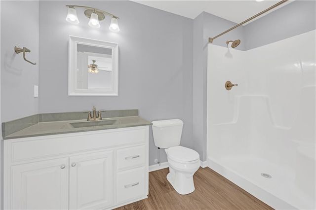 868 265 Road, Knob Noster, MO 65336