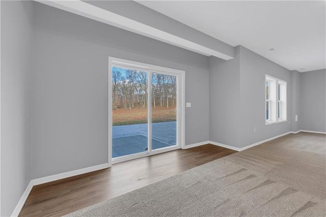 868 265 Road, Knob Noster, MO 65336