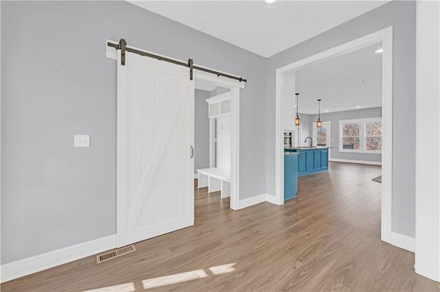 868 265 Road, Knob Noster, MO 65336