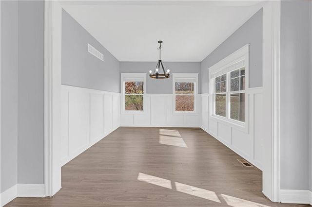 868 265 Road, Knob Noster, MO 65336