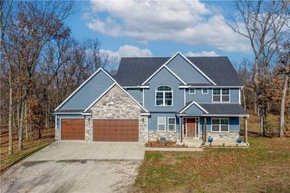 868 265 Road, Knob Noster, MO 65336