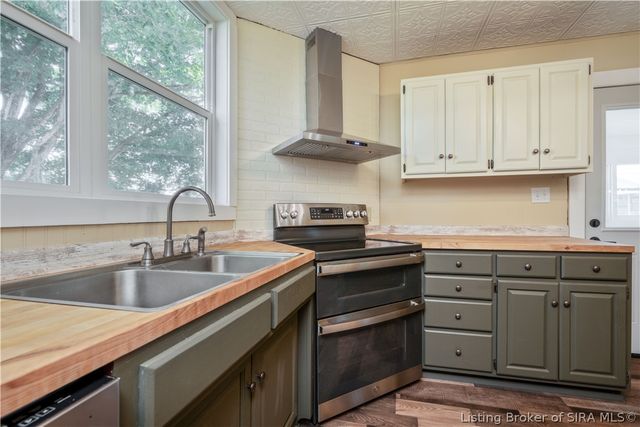 4903 County Road 160, Charlestown, IN 47111
