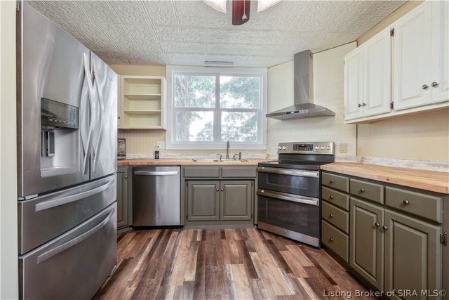 4903 County Road 160, Charlestown, IN 47111