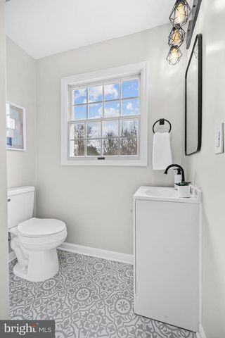 12701 ROARK CT, Reston, VA 20191